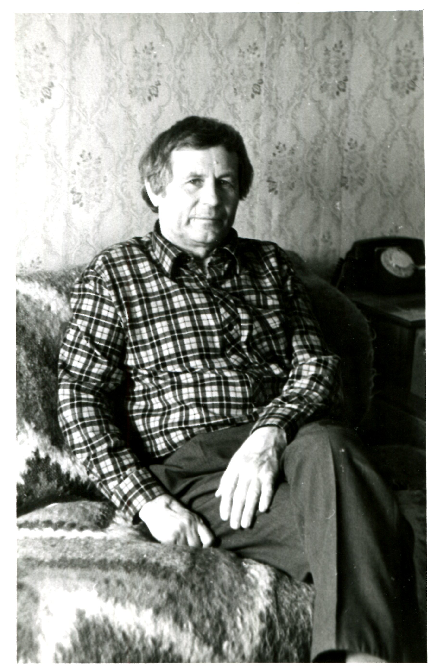 Лобанов Михаил Петрович (1925-2016), русский писатель, критик,  литературовед и общественный деятель, член Союза писателей СССР, уроженец  деревни Иншаково Рязанского уезда Рязанской губернии (ныне Клепиковский  район Рязанской области)