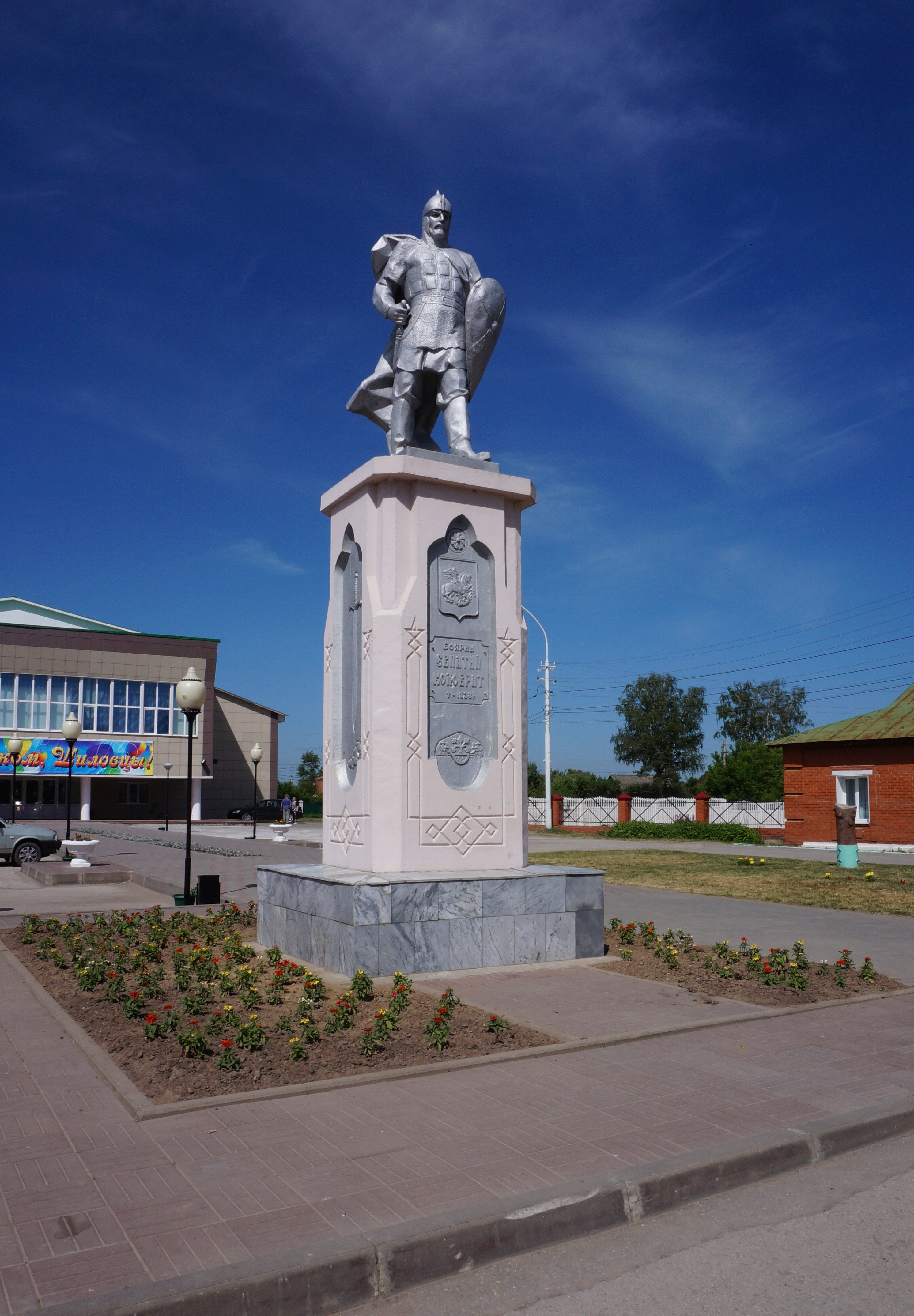 памятник евпатию коловрату в рязани фото